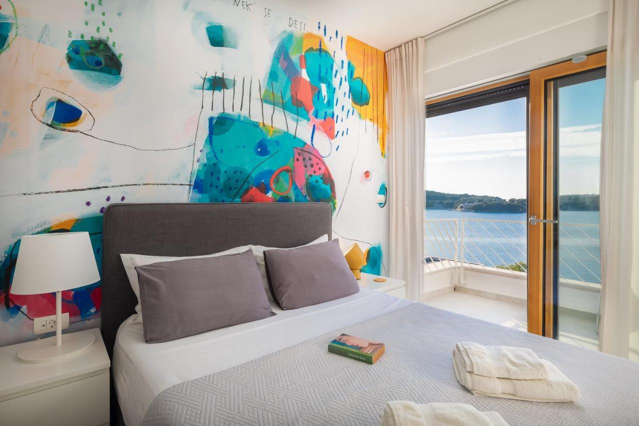 Holiday Home D&D Residence Rogoznica  Luaran gambar